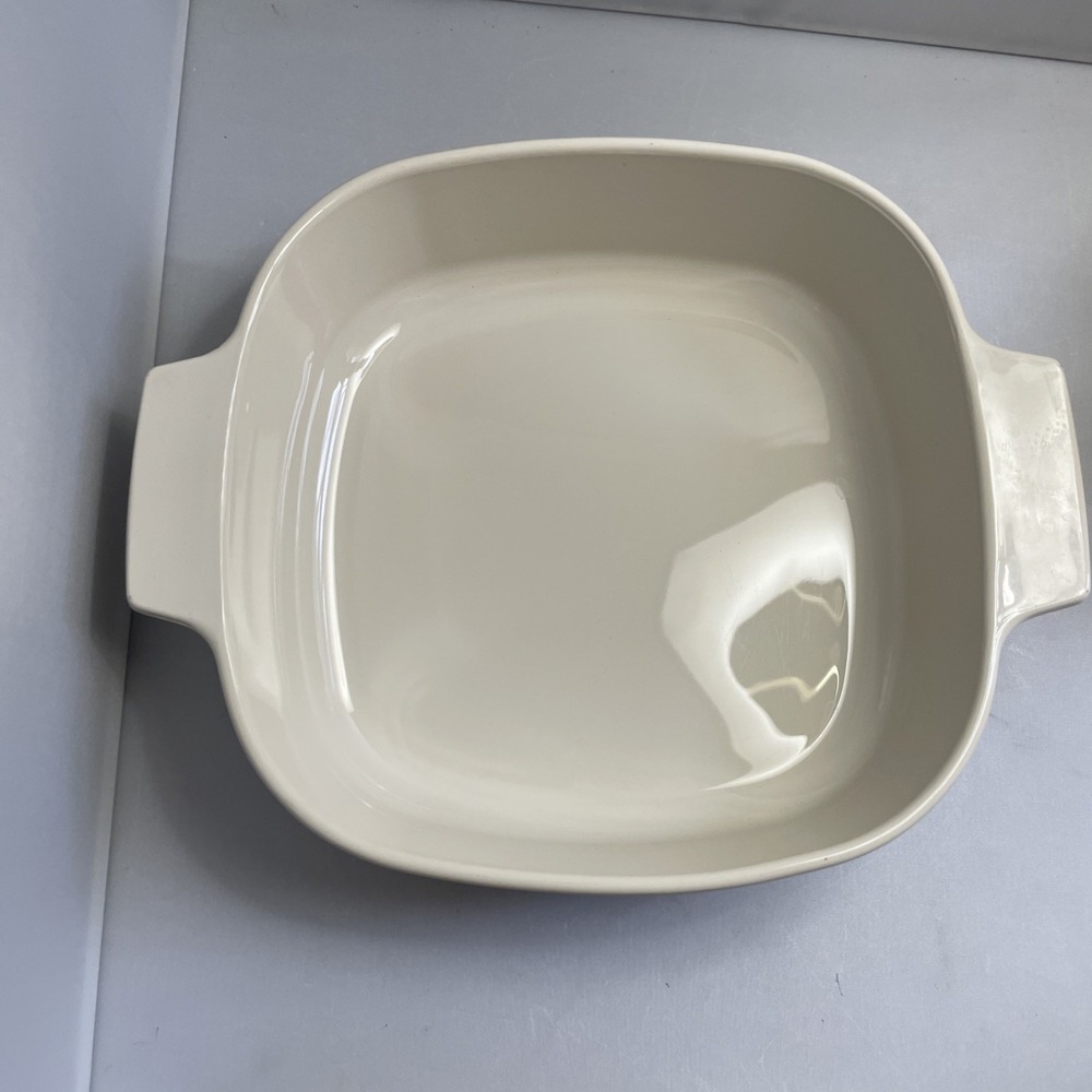 Corningware 2 Liter A2B English Breakfast Casserole Dish with Lid - Picture 3 of 12